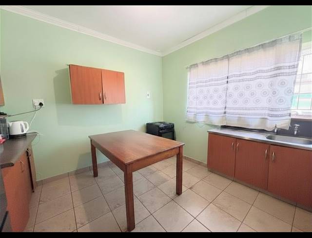 2 BEDROOM APARTMENT FOR SALE IN SASOLBURG EXT 3